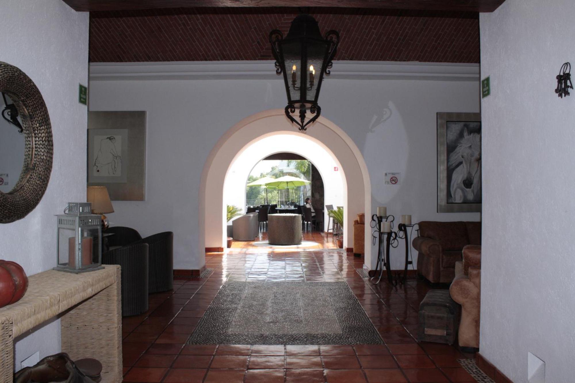 Hotel Villa Mexicana Golf & Equestrian Resort El Pueblito  Exterior foto