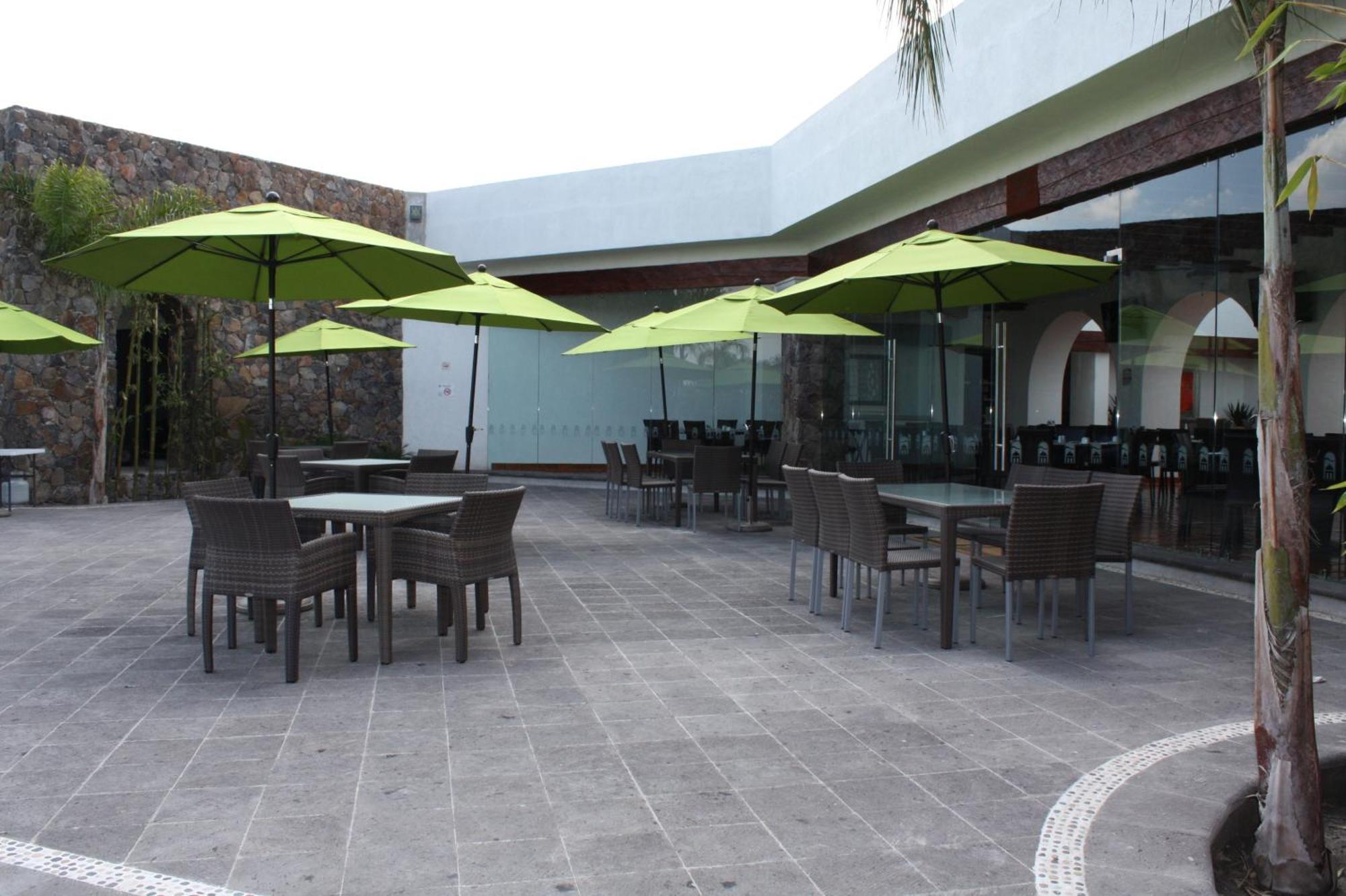 Hotel Villa Mexicana Golf & Equestrian Resort El Pueblito  Exterior foto