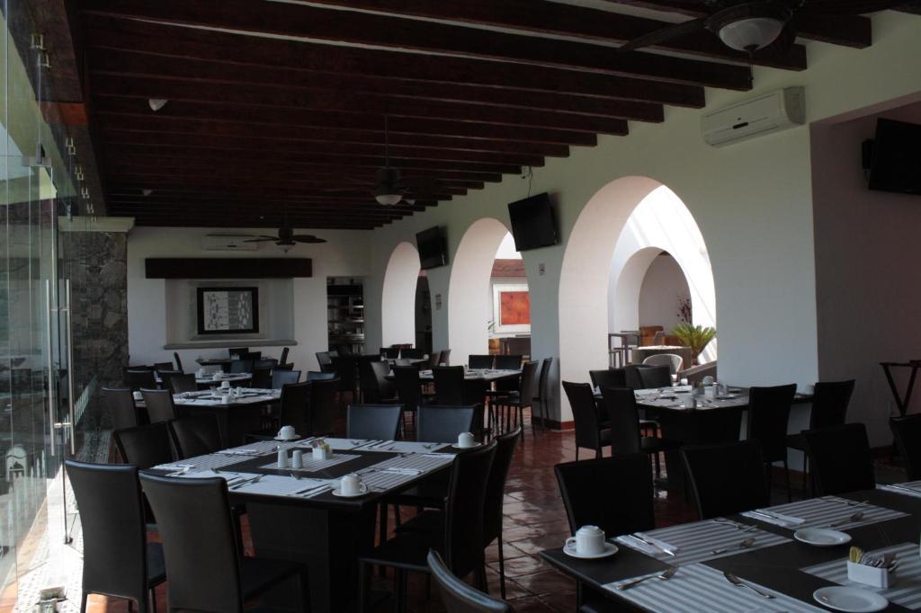 Hotel Villa Mexicana Golf & Equestrian Resort El Pueblito  Exterior foto
